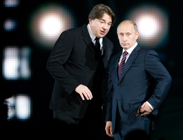 Эрнст - еще один "живой" после Януковича. Новости о самоубийстве одного из геббельсов.